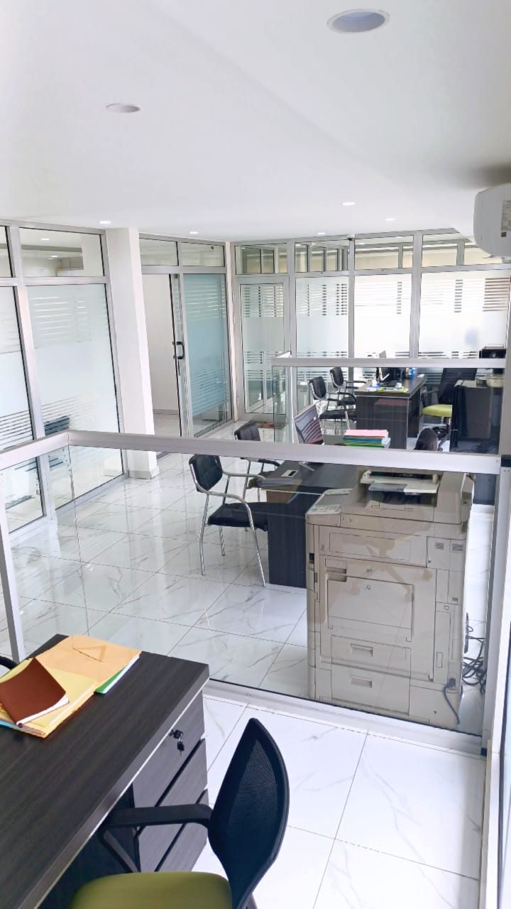 Bureaux de REAL Import-Export à Abidjan